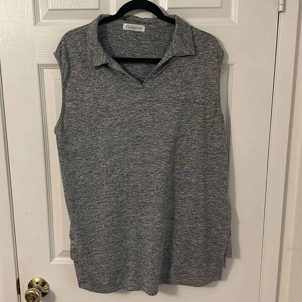 Grey women’s plus golf tank with collar
